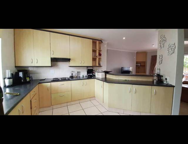 3 BEDROOM HOUSE RENTED IN WALMER HEIGHTS